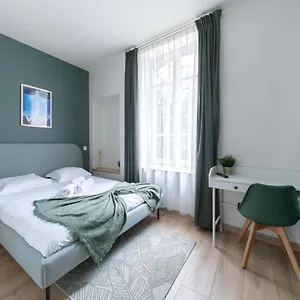 Bains Callou Situee Face Aux Thermes Appartement